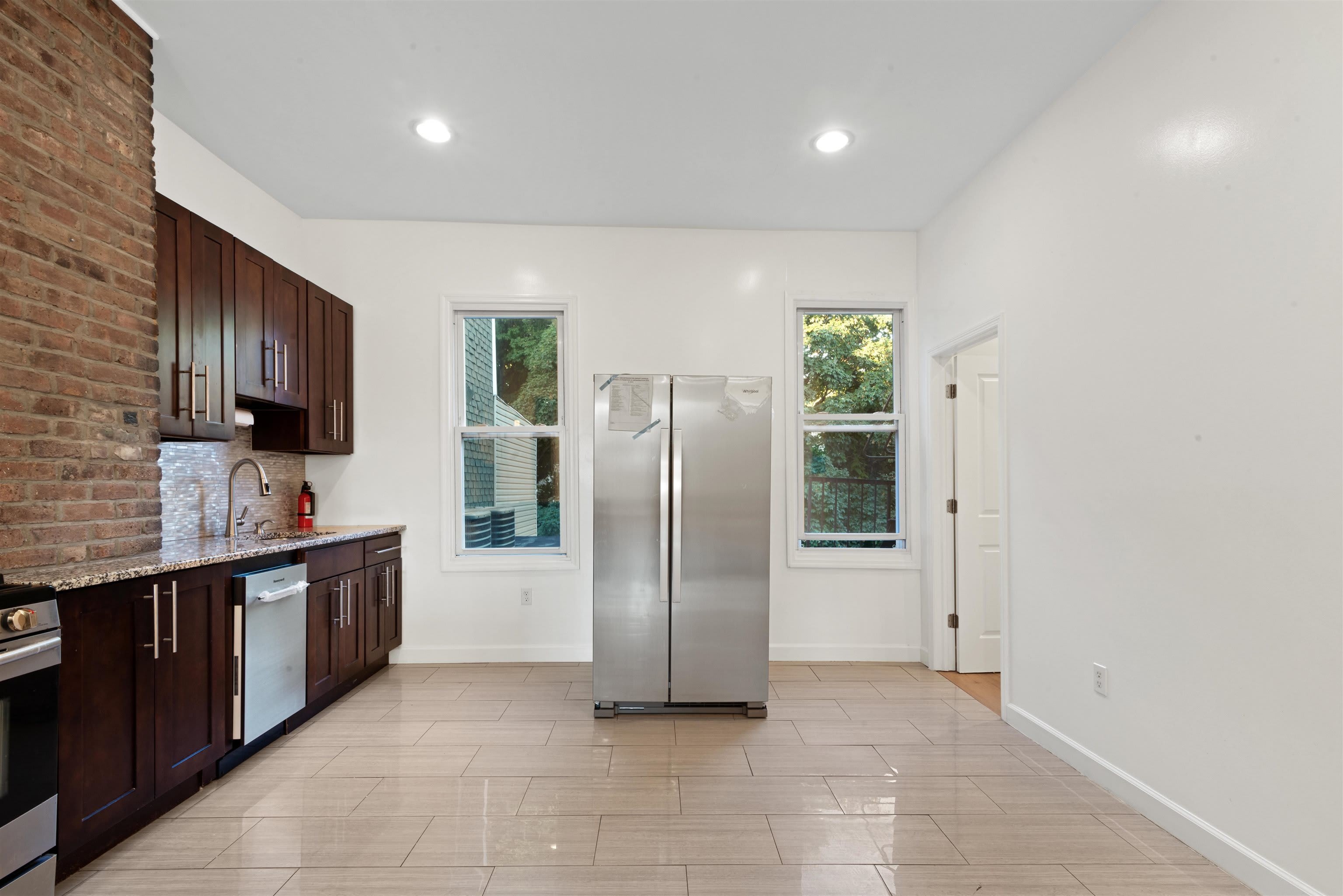 17 RAVINE AVE – photo 4