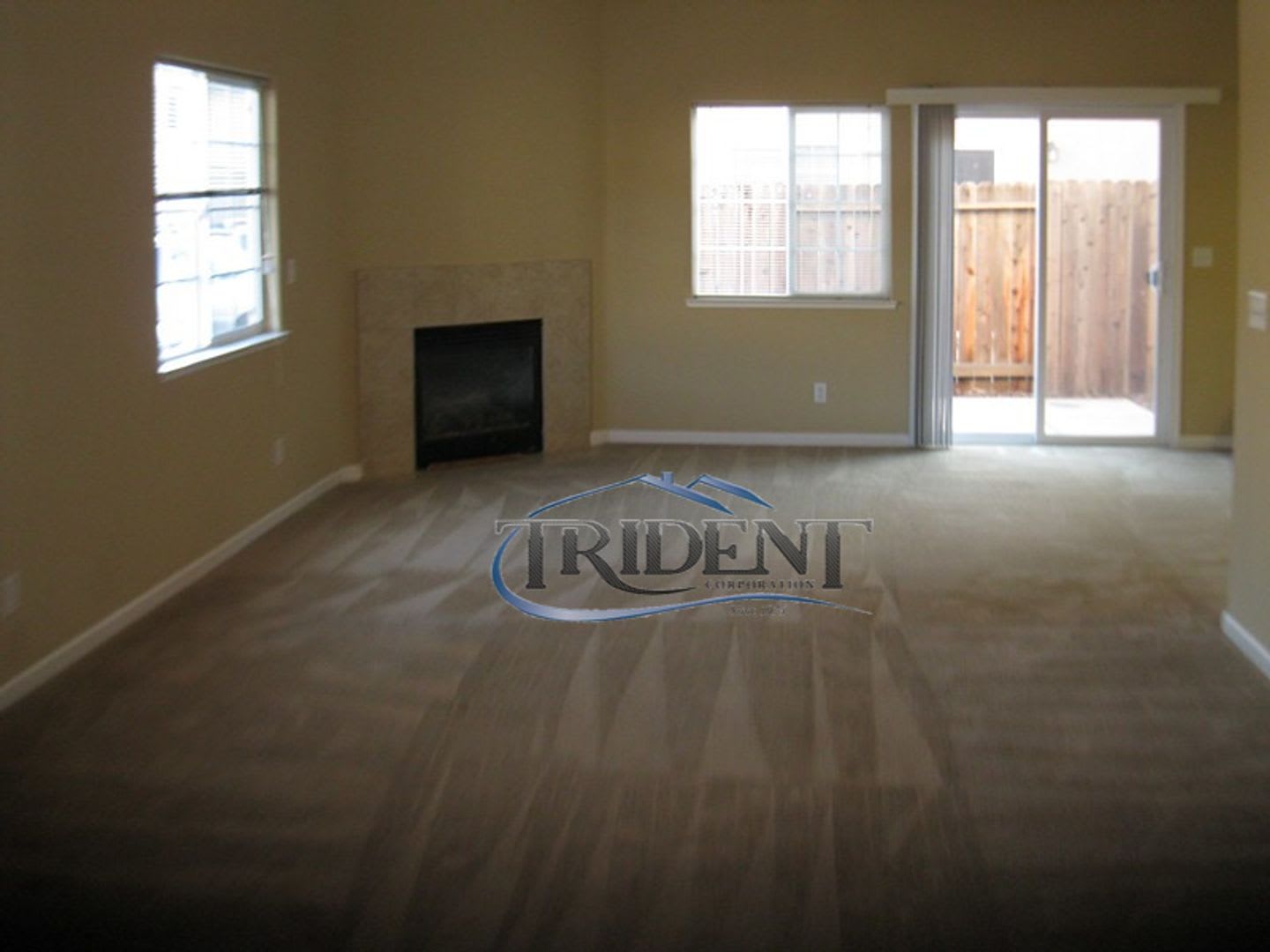 4 bedroom, 3 1/2 bath townhouse – photo 4