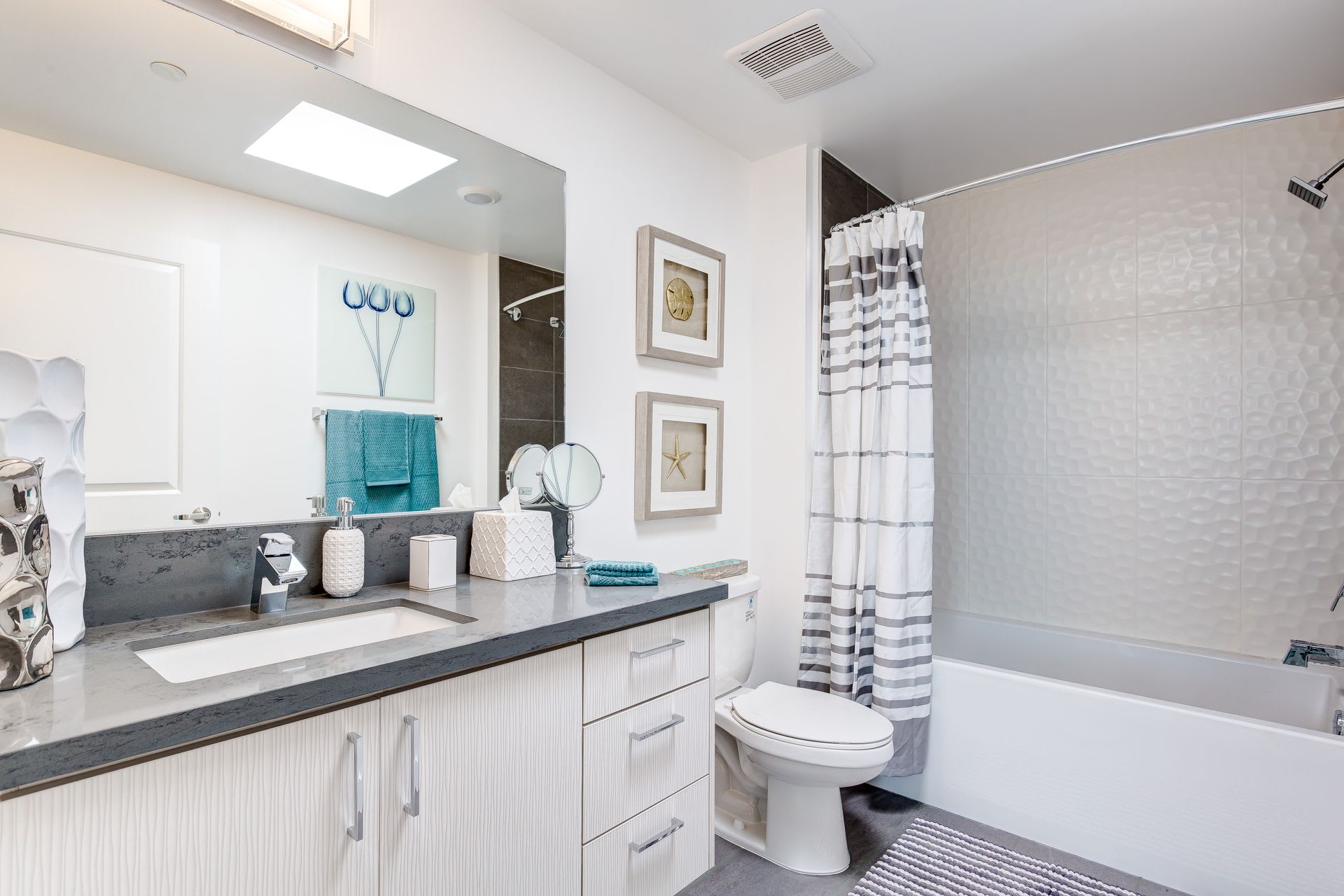 NOHO 55 Luxury Living – photo 4