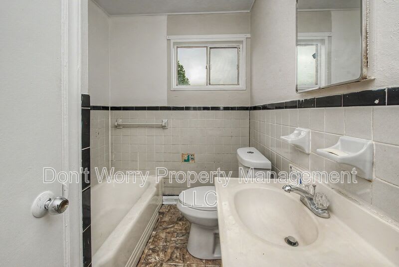 1609 Oneka Ave – photo 3