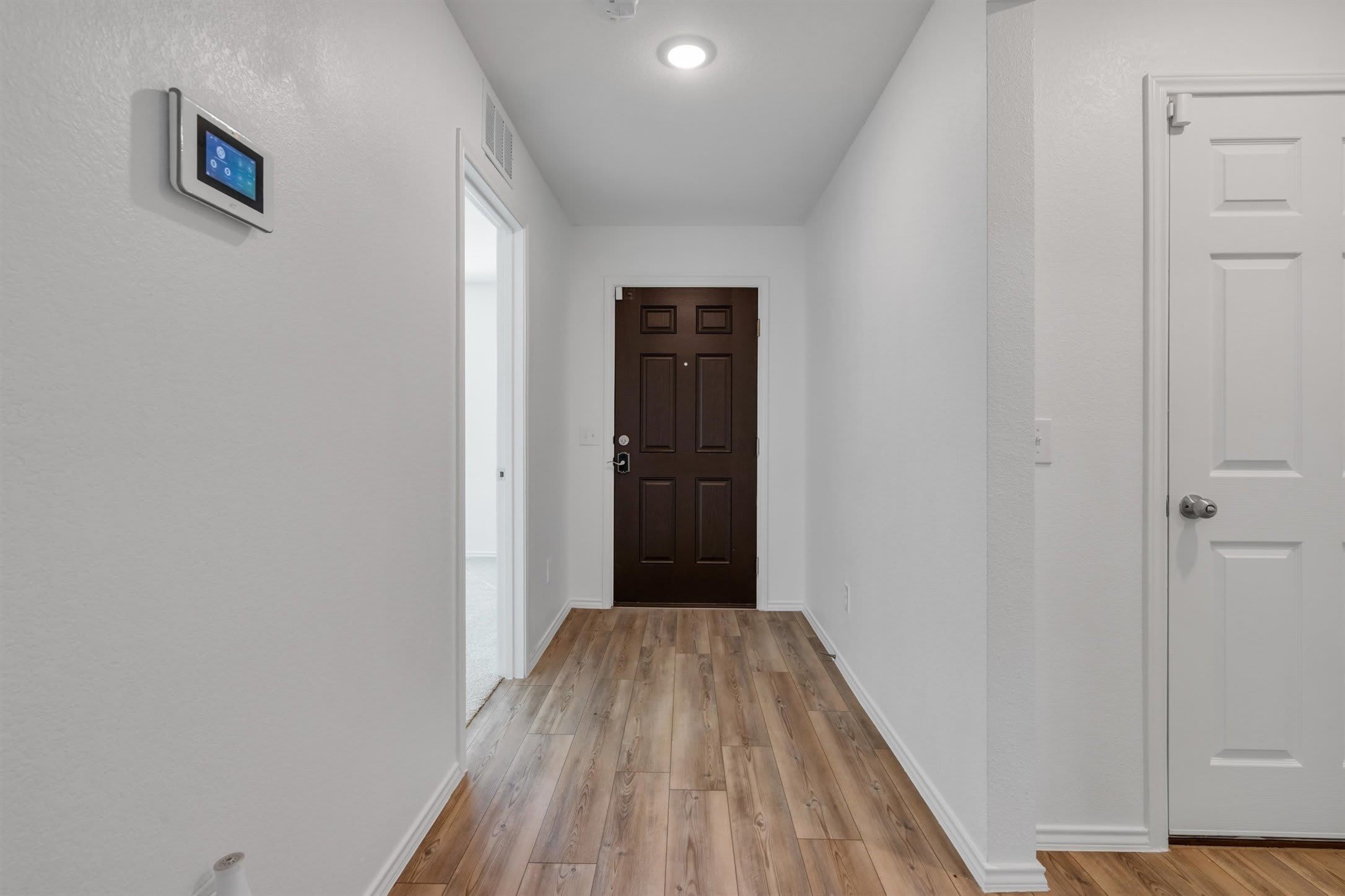 1100 Varson Drive – photo 5