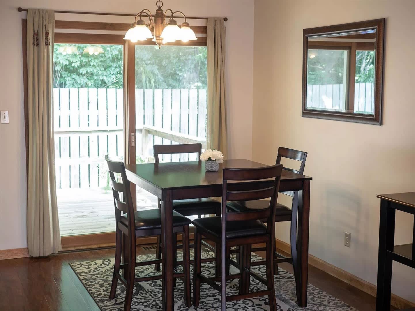 First Month S Rent Free Three Bedroom Two Bathroom Home – photo 2