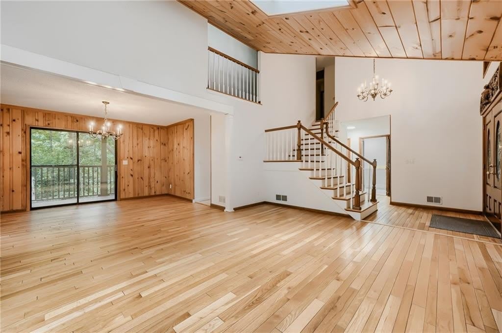 570 Idlewood Drive NW – photo 4