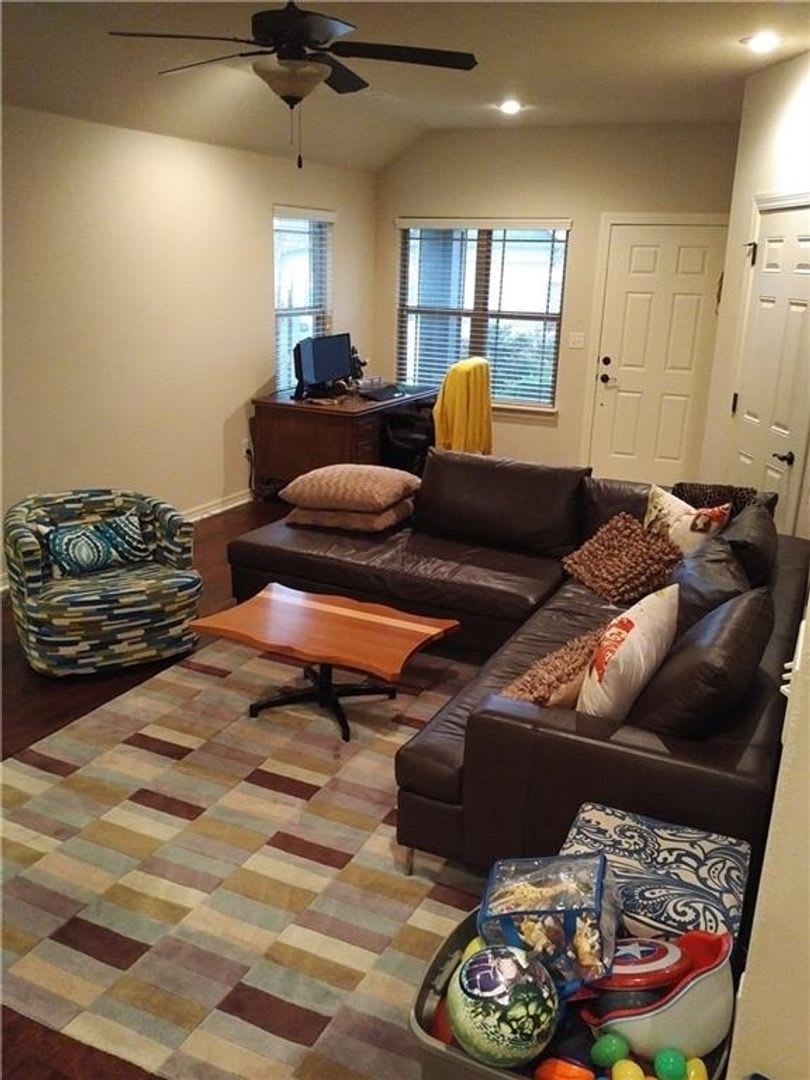 Nice Home in middle of Fayetteville – photo 3