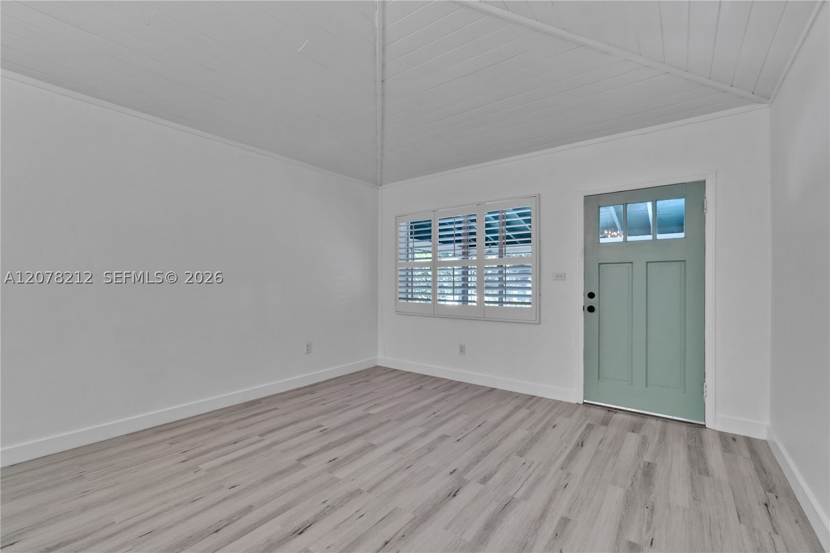 50 Nw 26Th Ave – photo 3