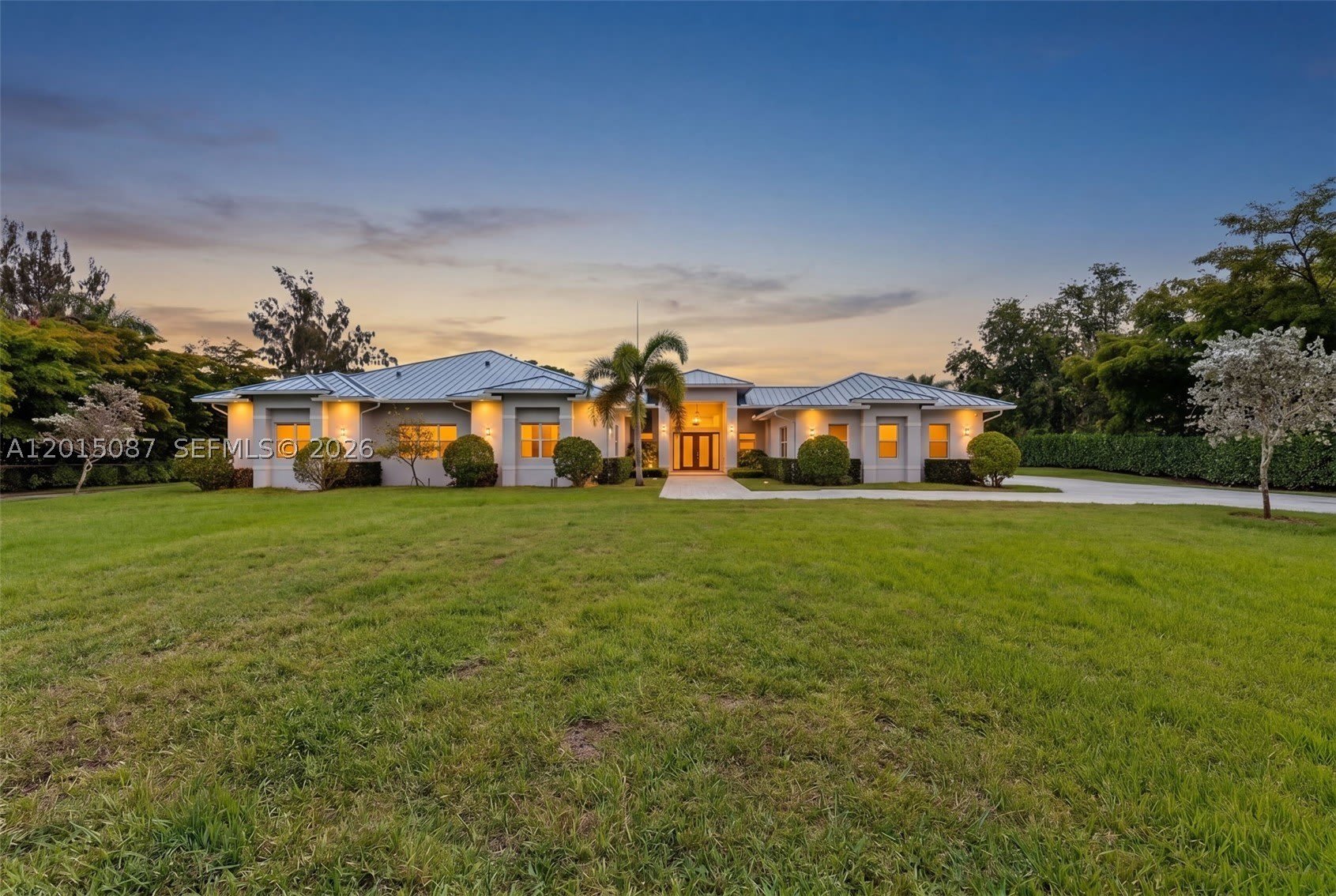 2400 SW 112th Ave – photo 3