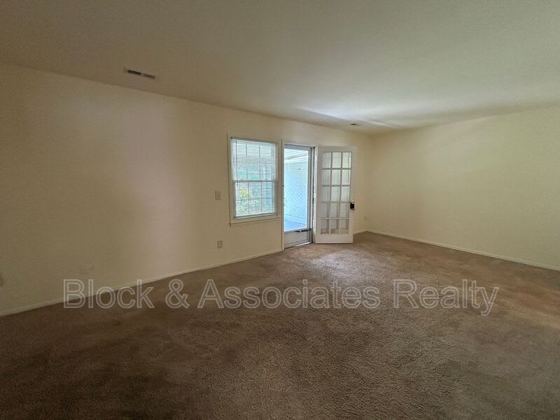 2962-C St Marks Road – photo 5
