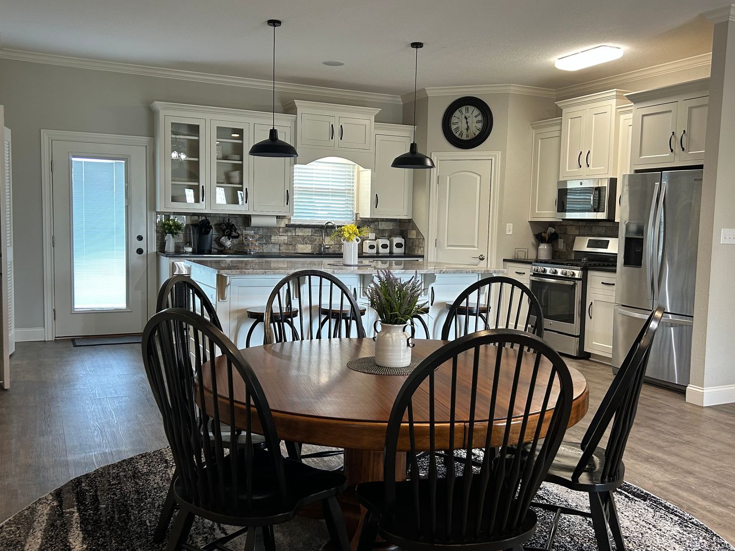Luxury Furnished Country Home Near Crawford with All Utilities Included! – photo 2