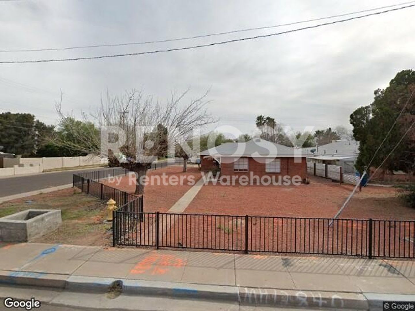 Ideal 2 Br 1 Ba 1 Car Detached Garage Duplex Near 22nd St and Osborn in Phoenix – photo 3