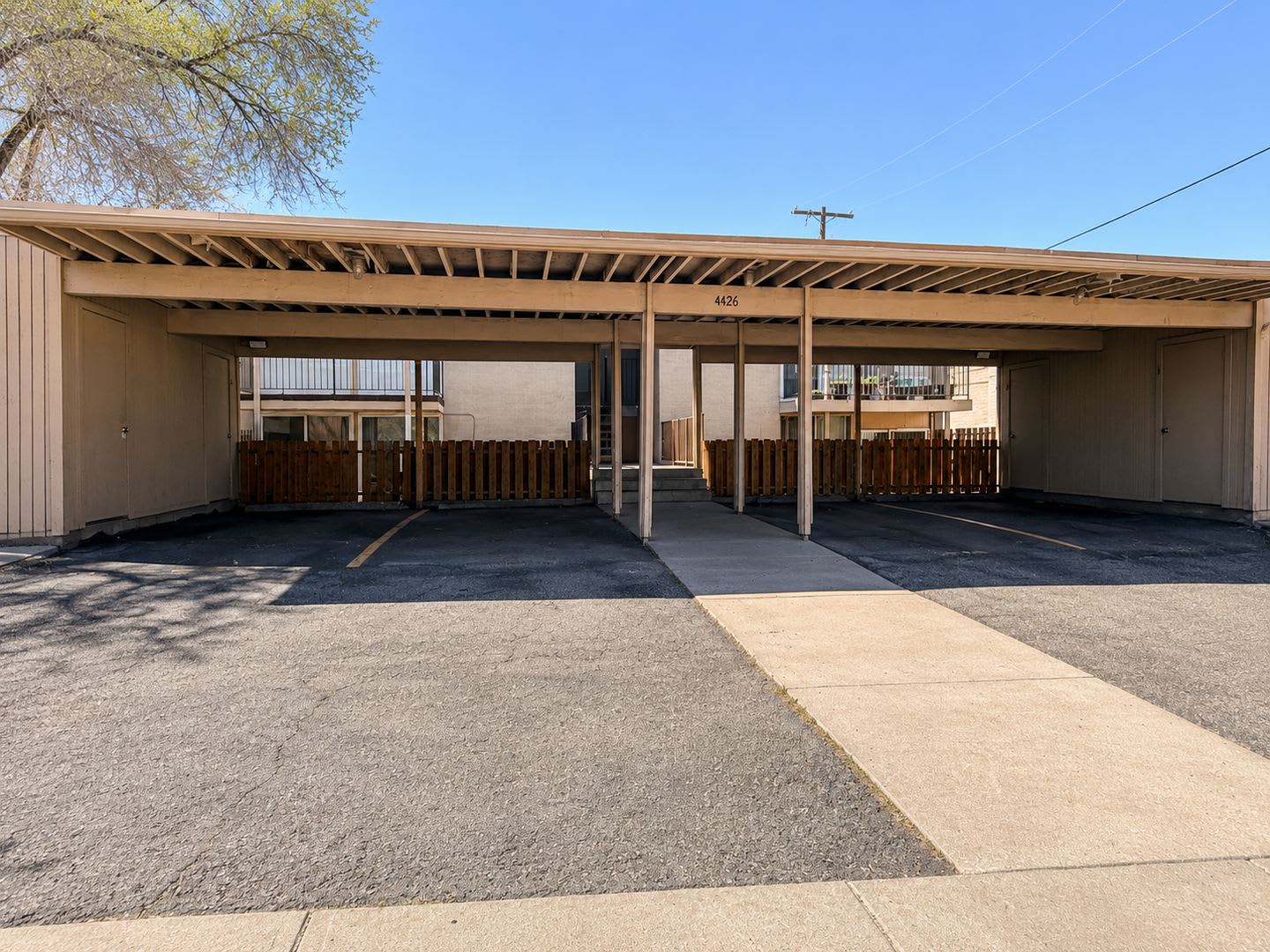 Comfy 2 Bedroom Condo in West Valley – photo 5