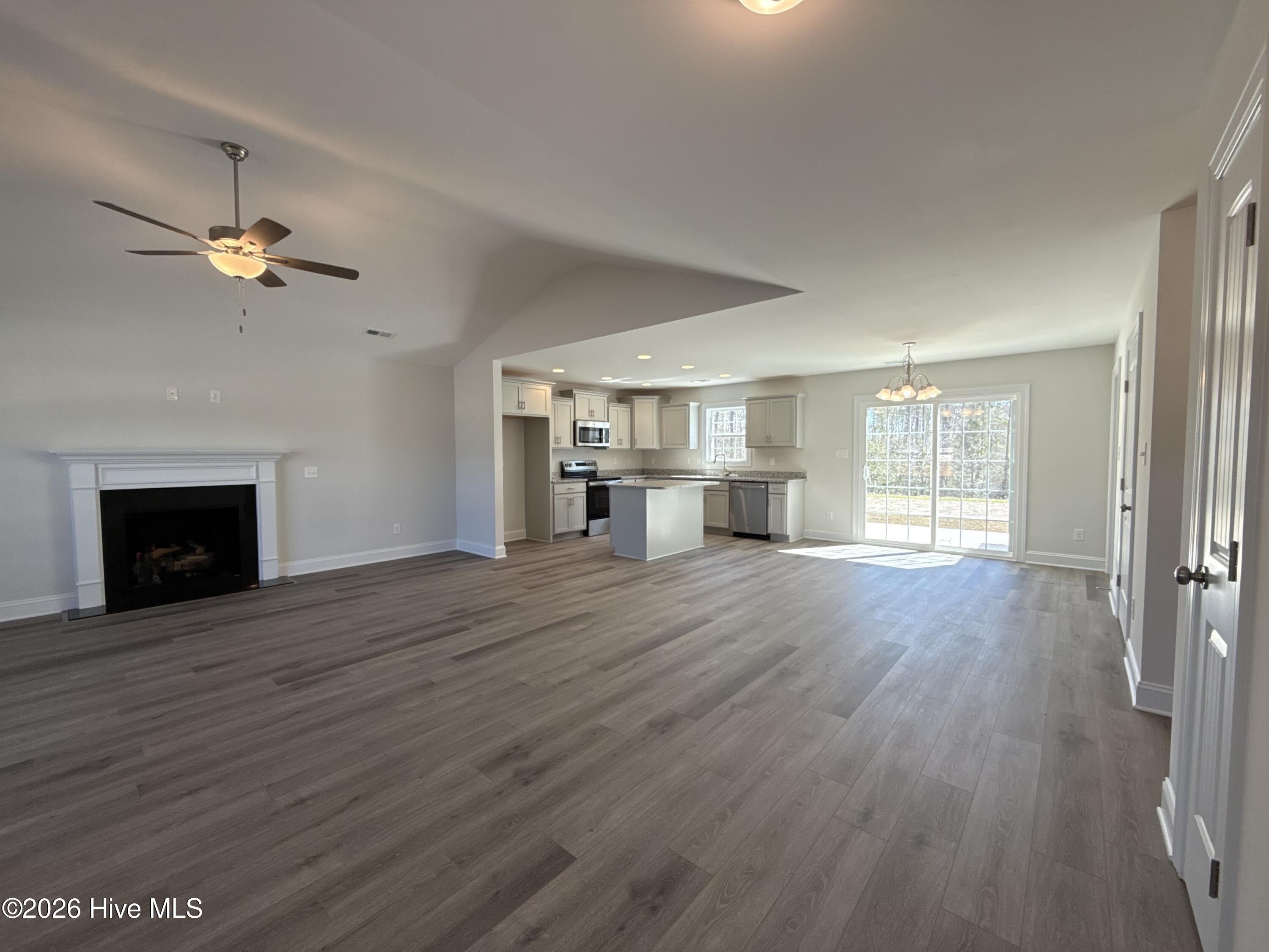 1019 Croaker Court – photo 5