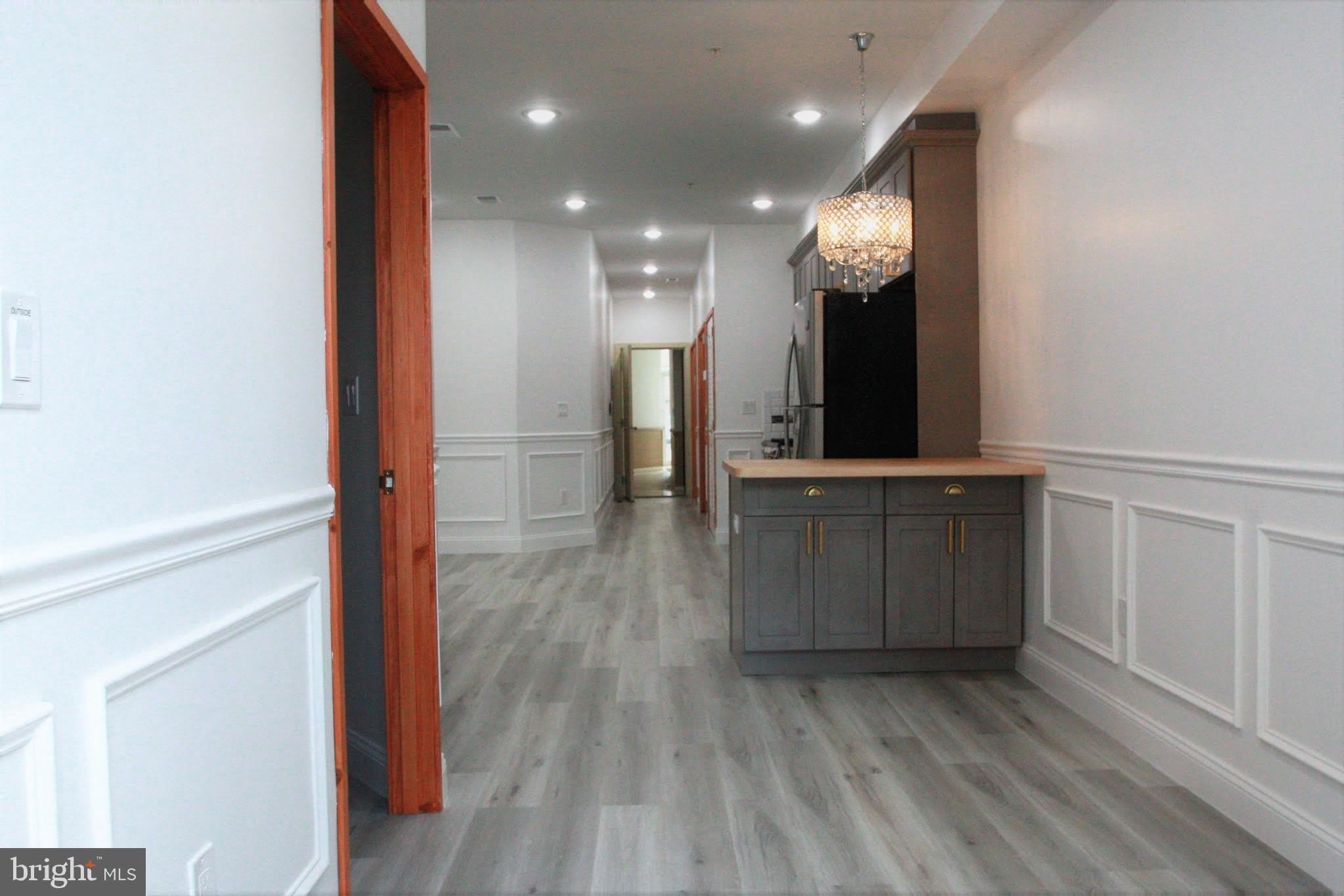 1233 S BROAD Street – photo 4