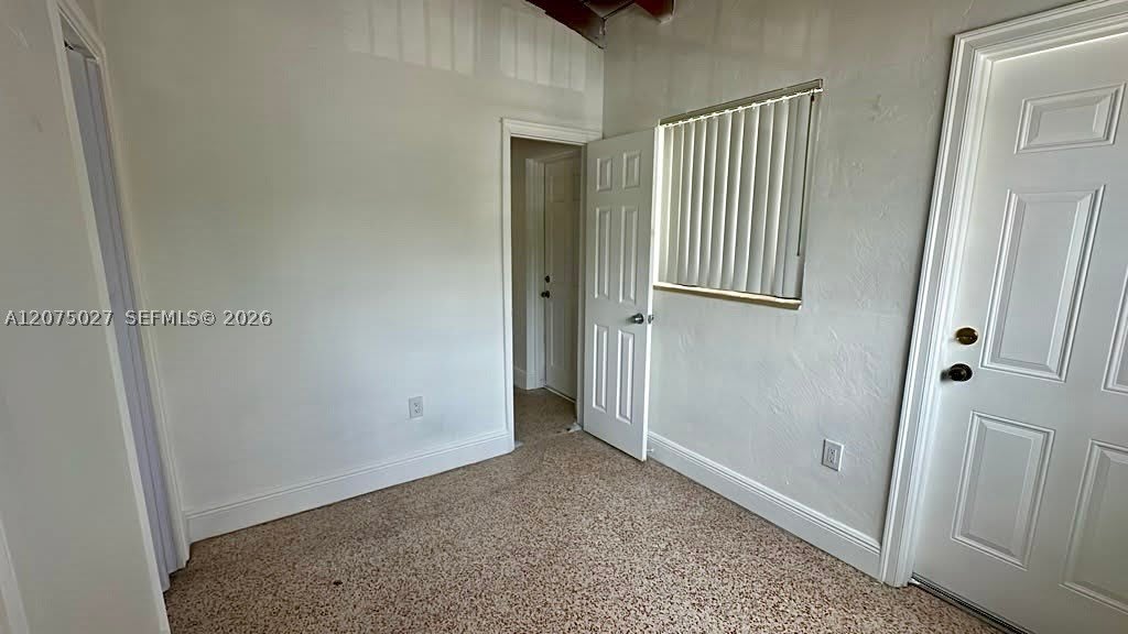 2536 SW 18th St – photo 5