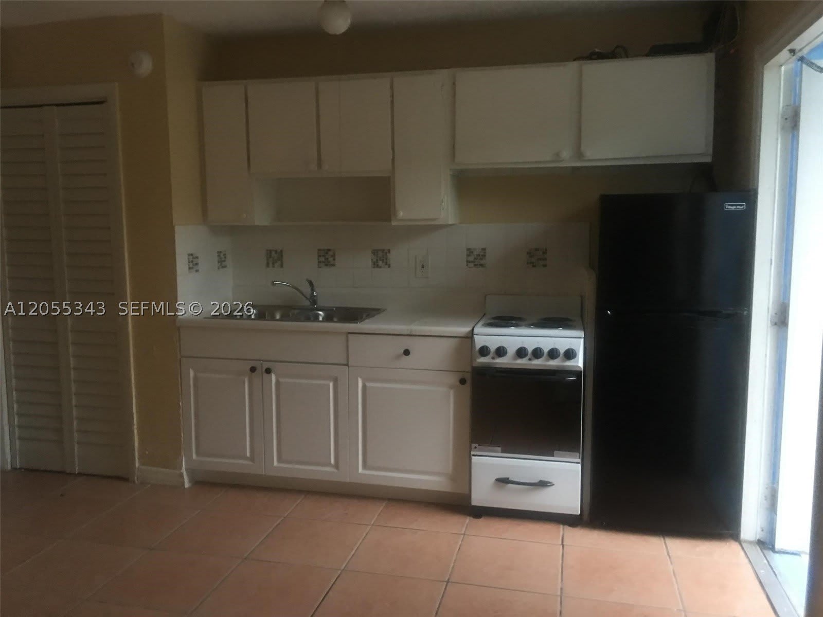 320 Ne 11Th Ave – photo 4