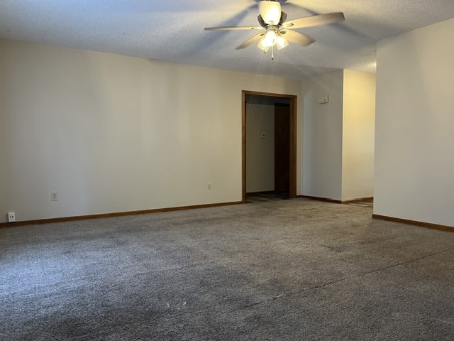 1205 N. Viola Apt. B – photo 4