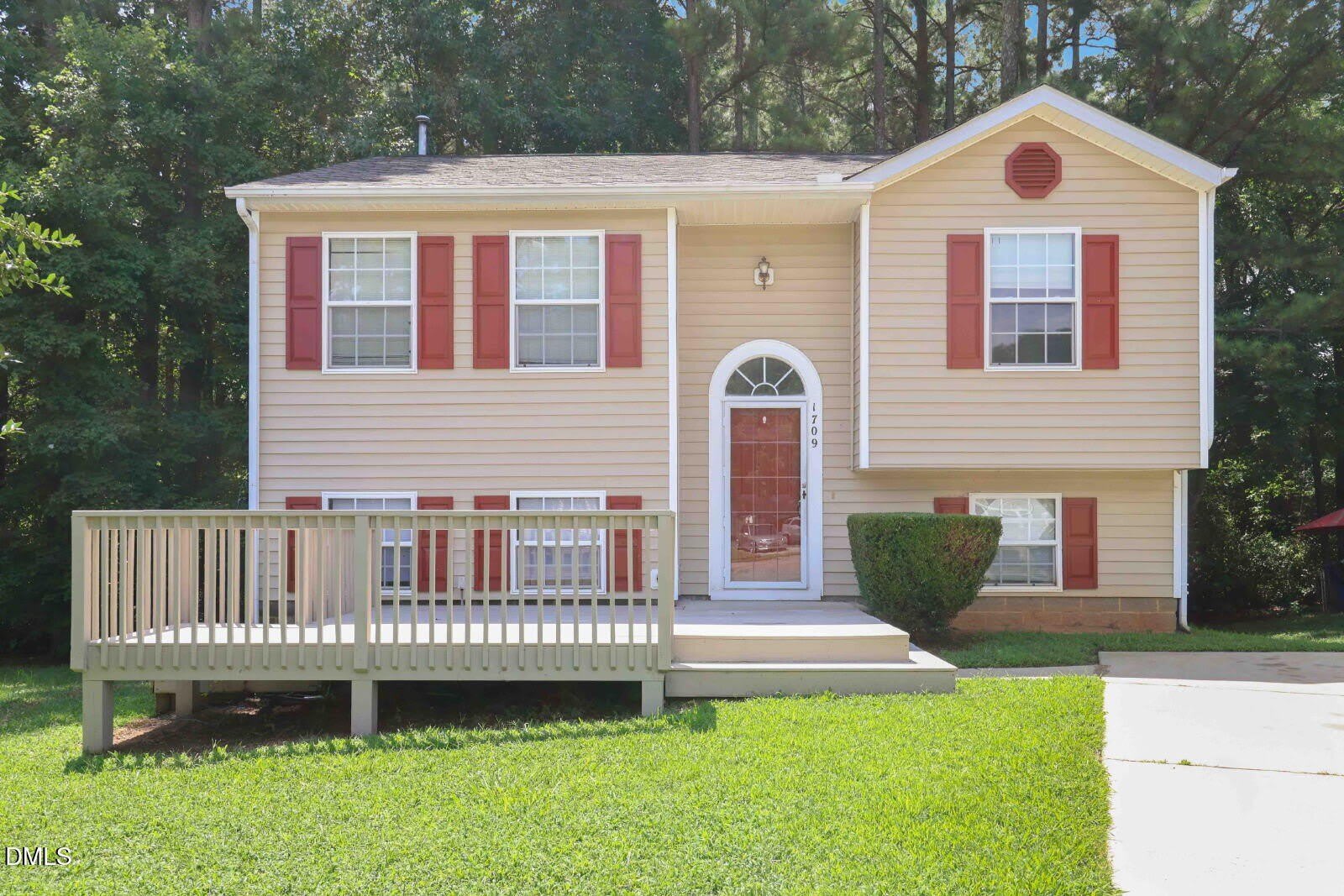 1709 Calypso Court – photo 1