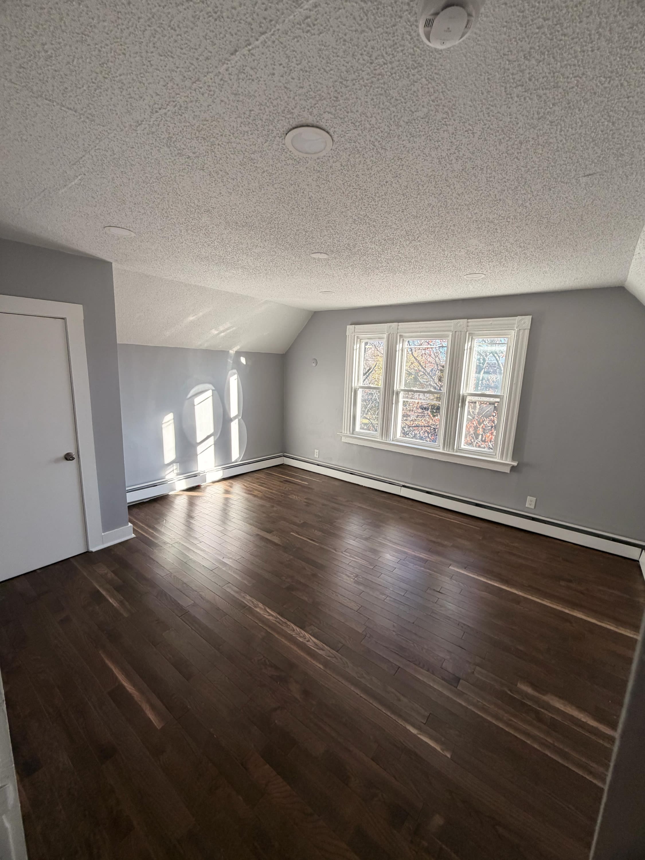 534 Howard Avenue 3 – photo 3