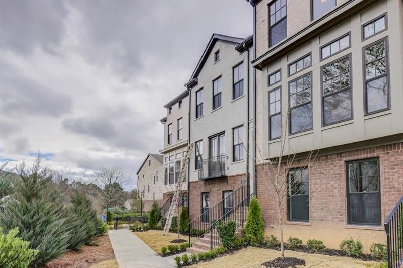 4304 Walsh Drive – photo 3