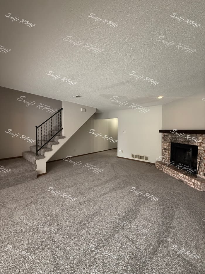 529 Northeast Churchill Street – photo 3