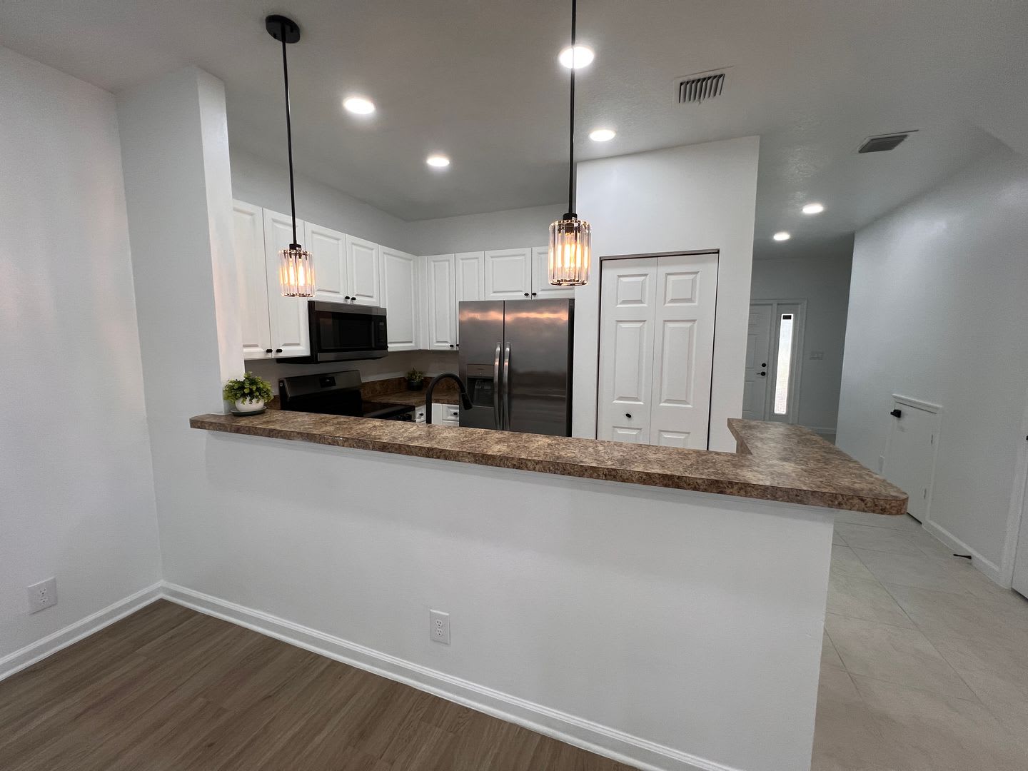 Gorgeous Coral Springs Townhome with Garage – photo 2