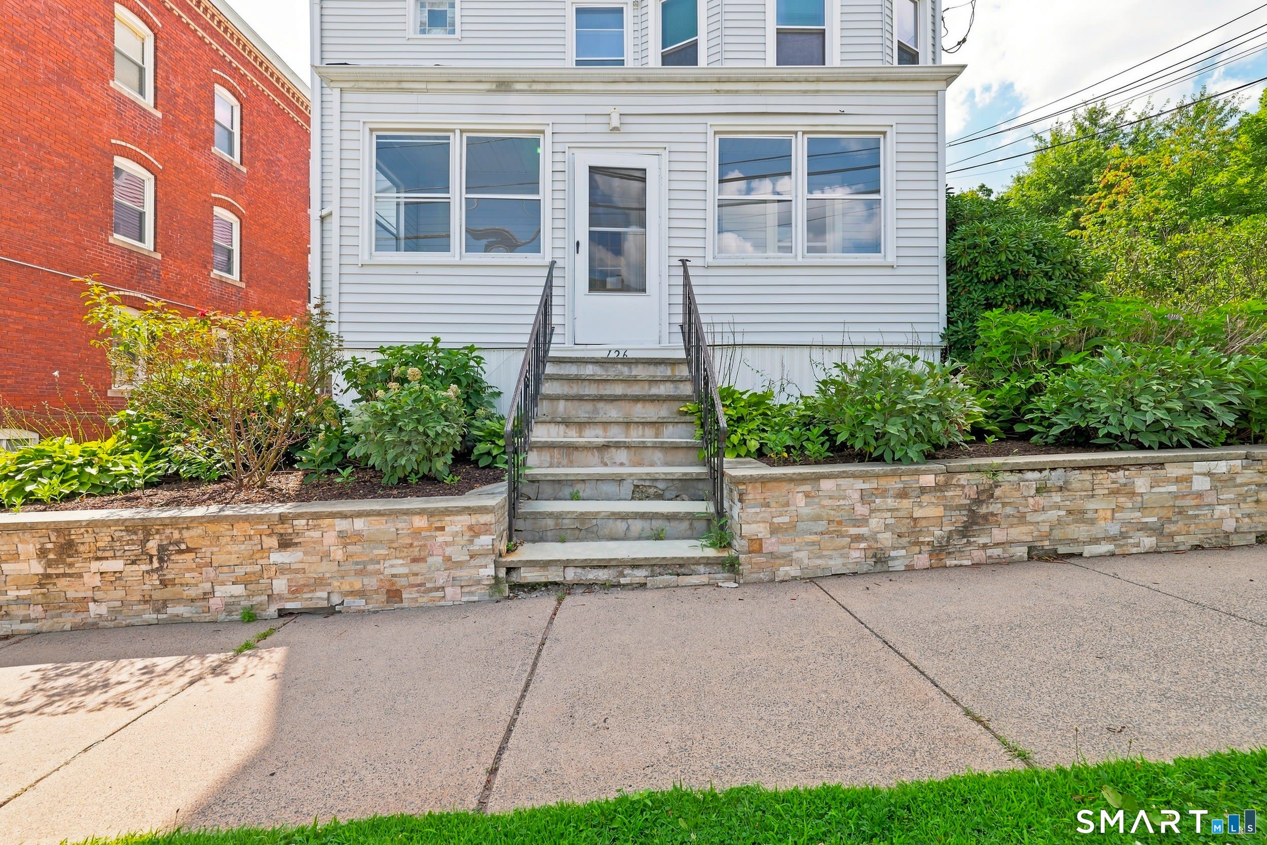 126 Booth Street – photo 2