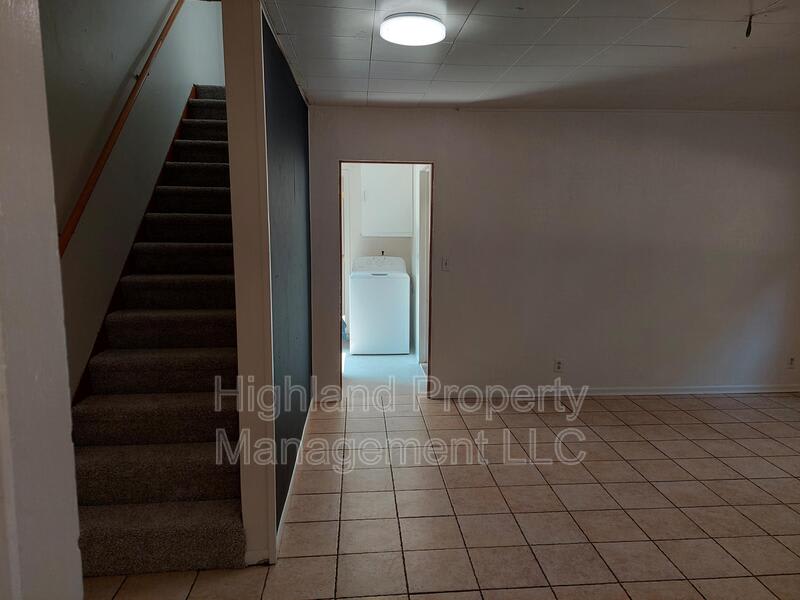 1170 Ne Harvey Rd – photo 3