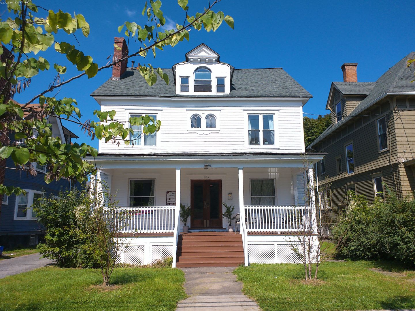 813 Euclid Avenue Gorgeous Single Family Home With Garage And Off Street Parking Available 8 1 27 – photo 1