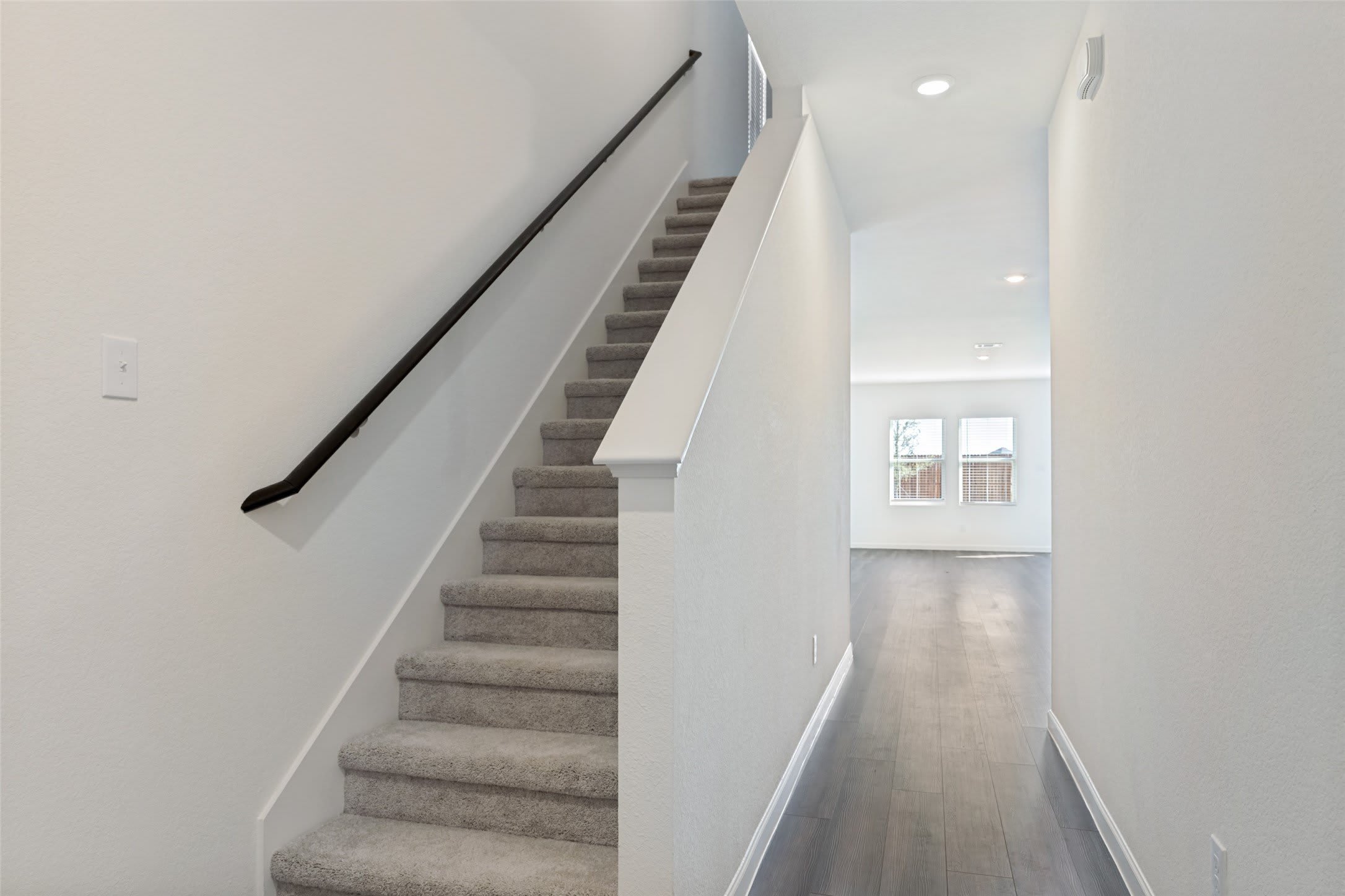 2200 Meadow Park Drive – photo 2