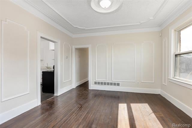 3217 Elmhurst Street – photo 5