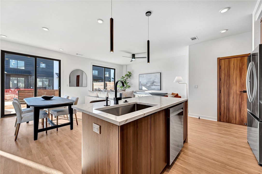 1102 Emilia Avenue – photo 5