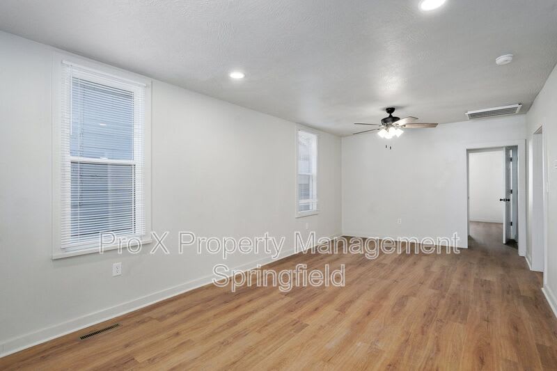 750 S New Ave – photo 4