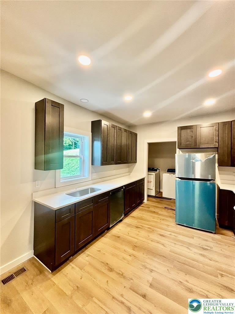 573 Fairview Avenue – photo 5