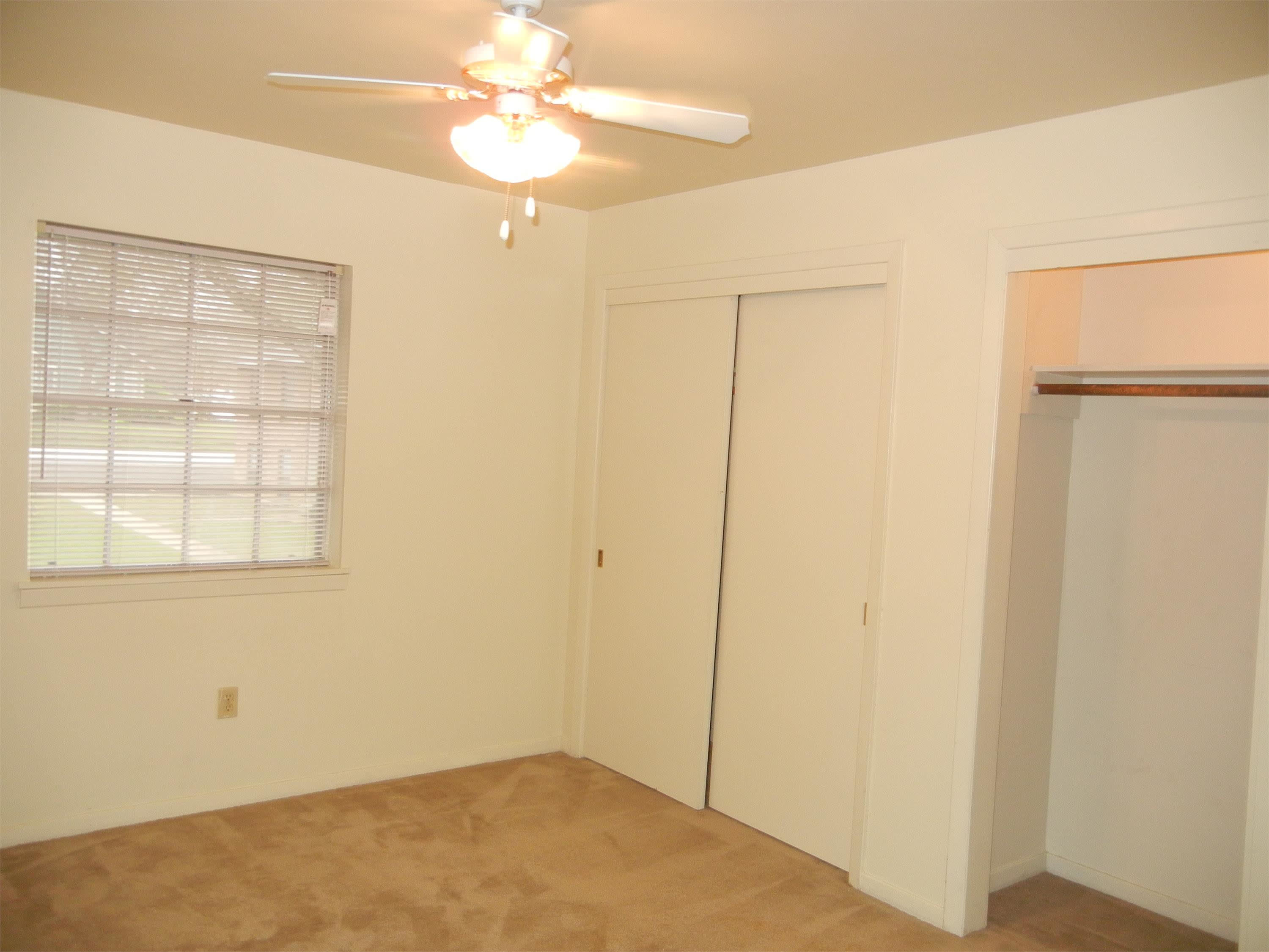 705 S JACKSON ST APT 11 – photo 4