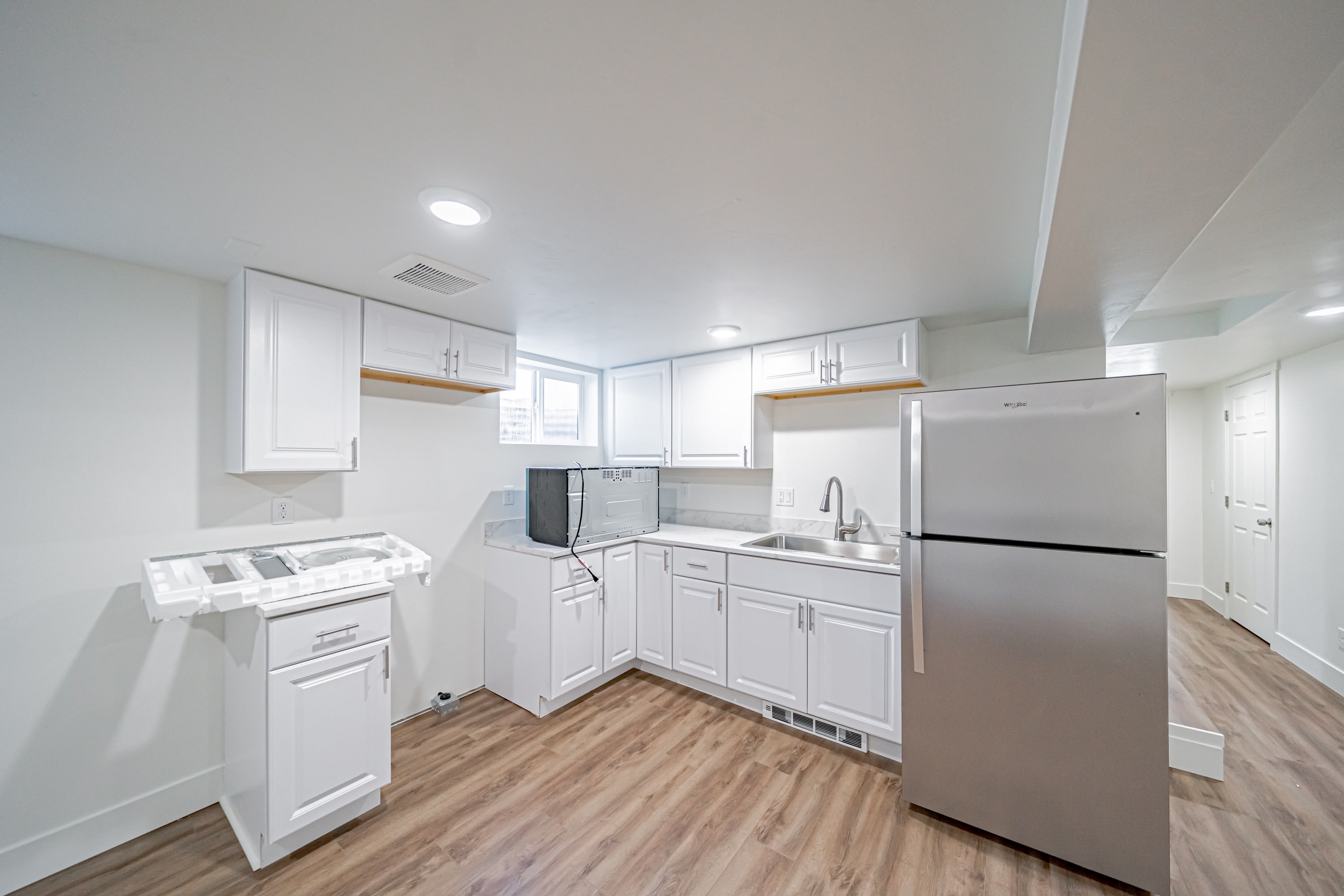 303 West 20th Street – photo 3