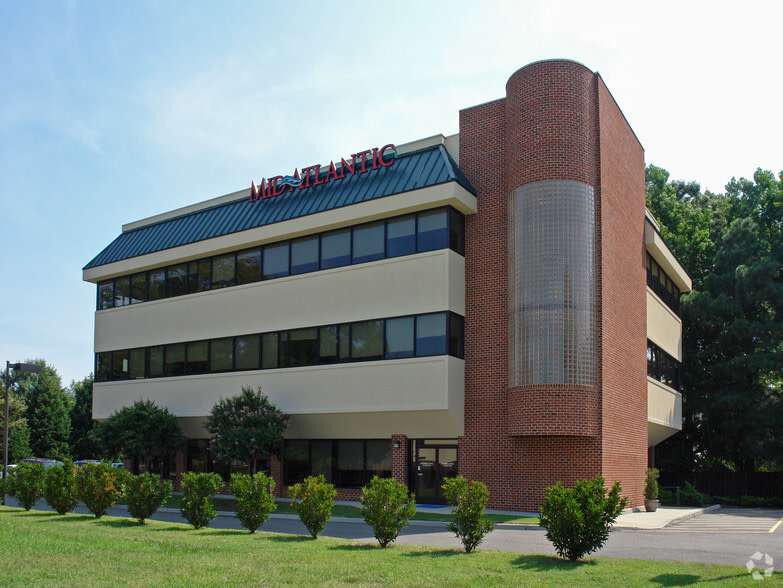 110 Mid Atlantic Pl Ste 102 – photo 1