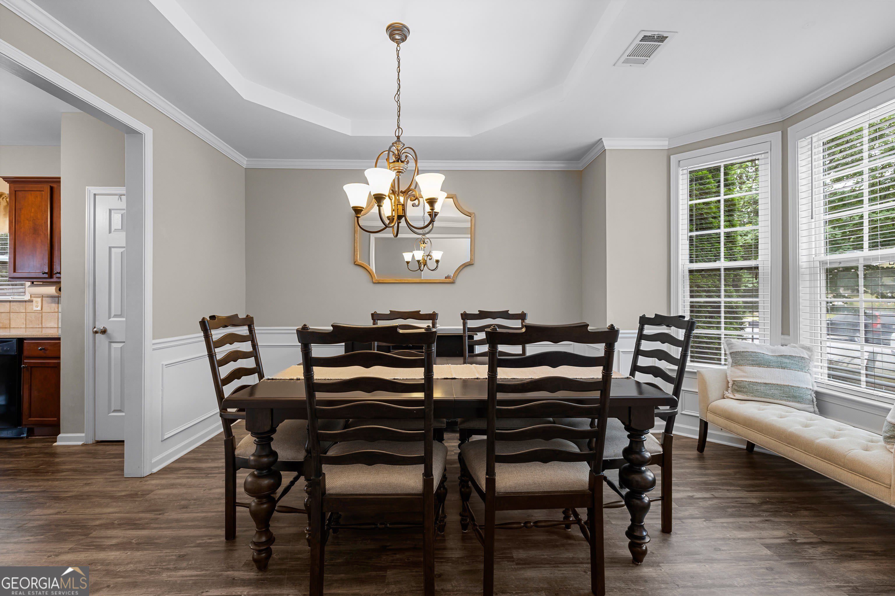 77 Lakeshore Parkway – photo 4