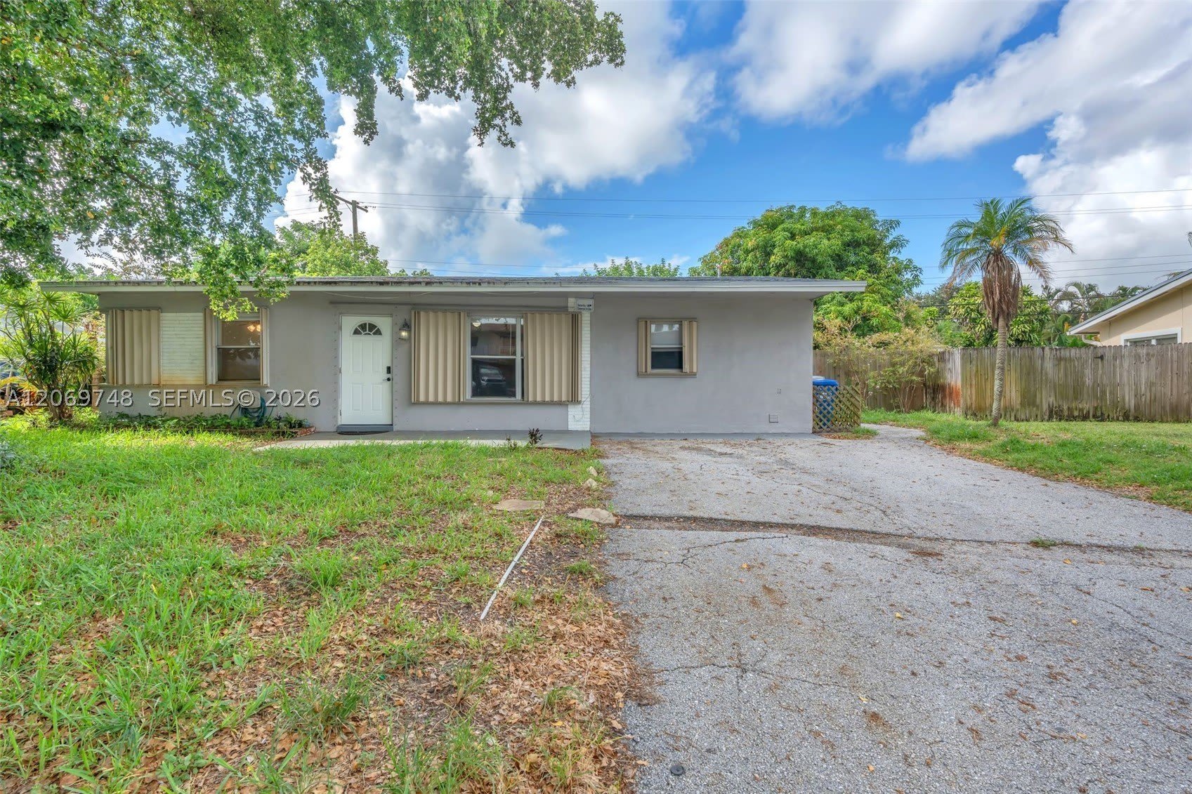 1640 NE 33rd St – photo 2