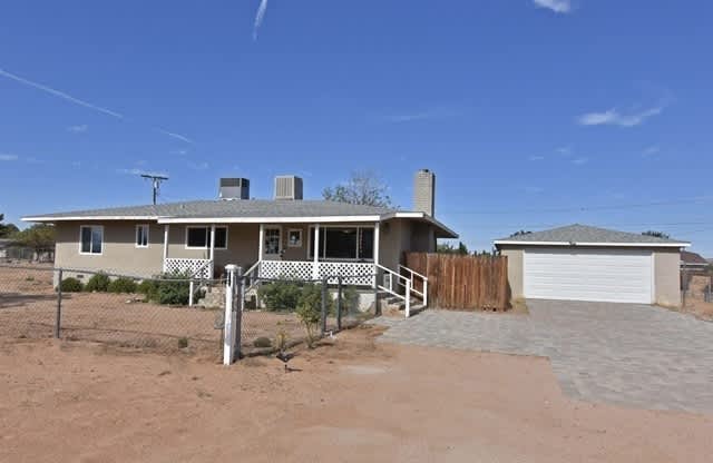 21825 Thunderbird Road – photo 1