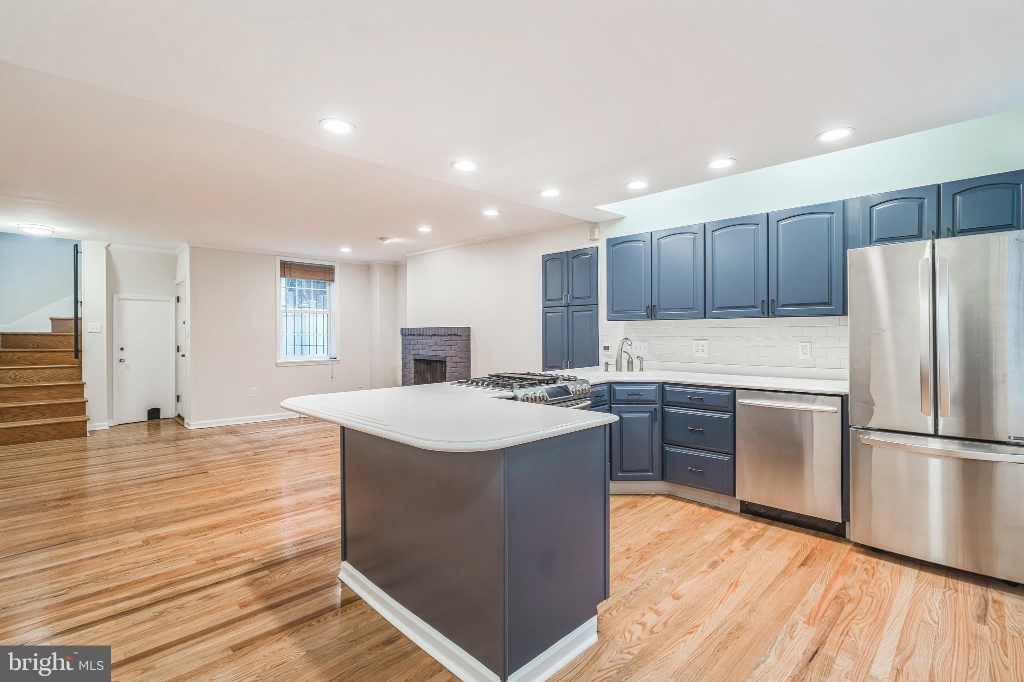 1532 NAUDAIN Street – photo 1