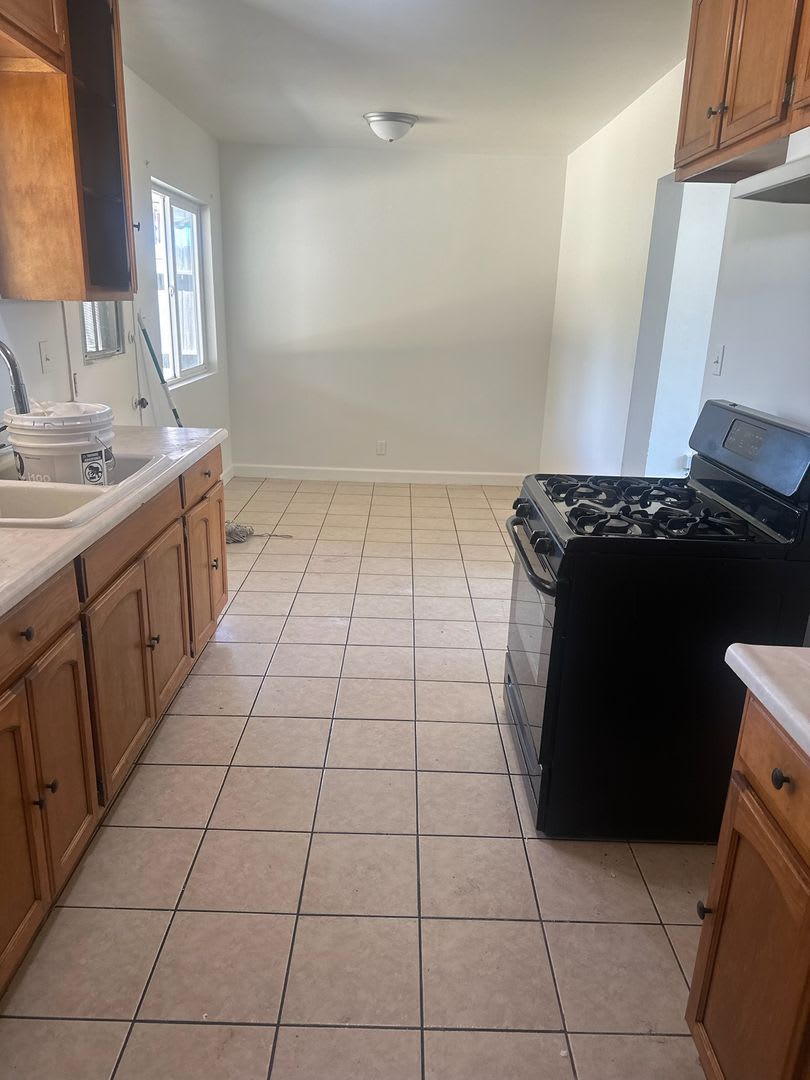 South Bakersfield Home 3 BD 1.5 BA – photo 3