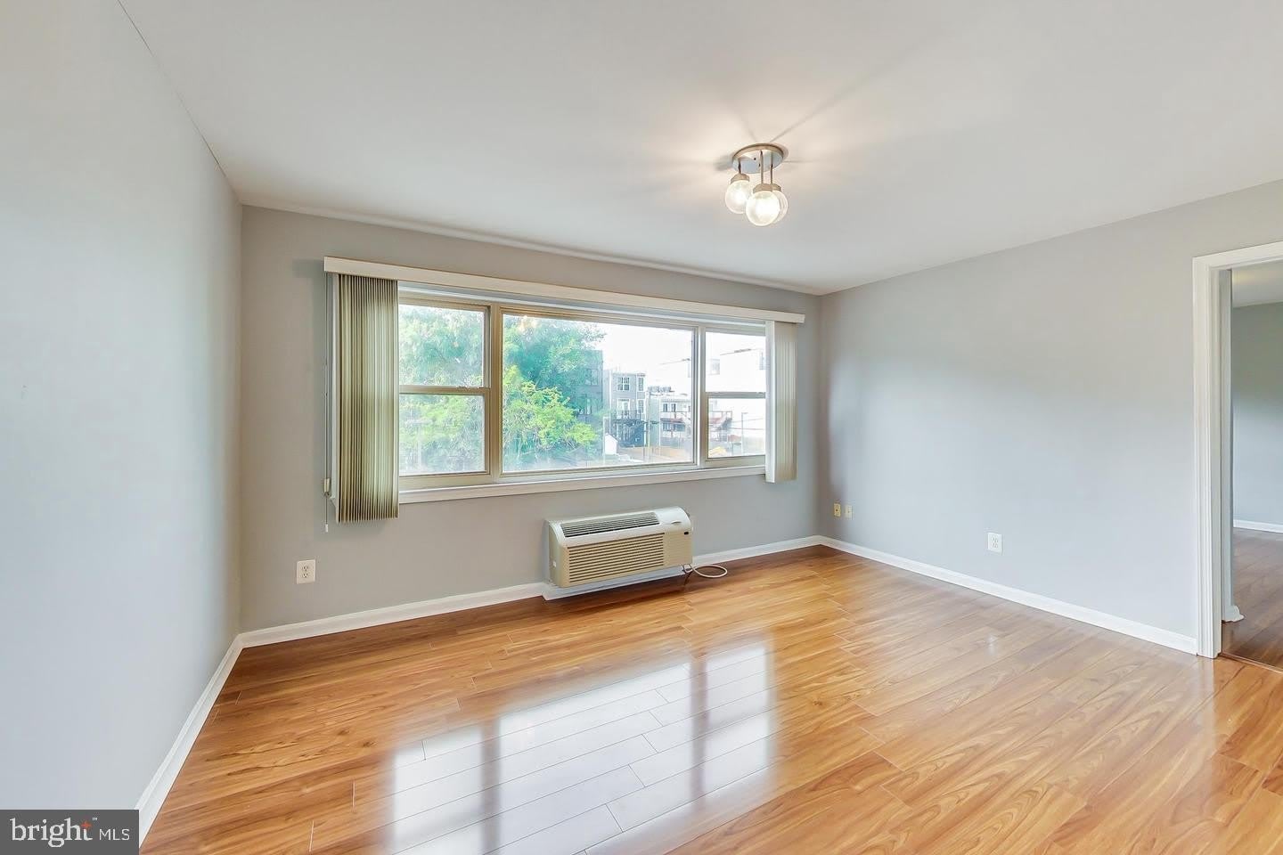 604 LONGFELLOW Street NW – photo 4