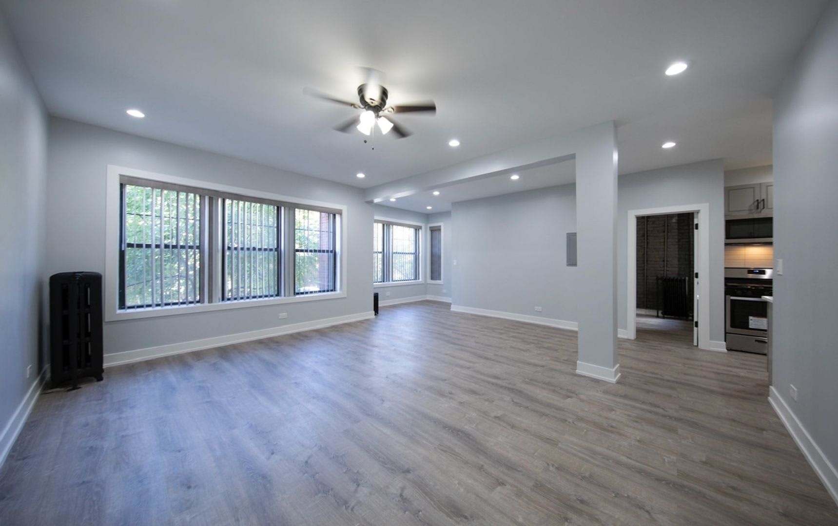 7663 N Rogers Ave – photo 1