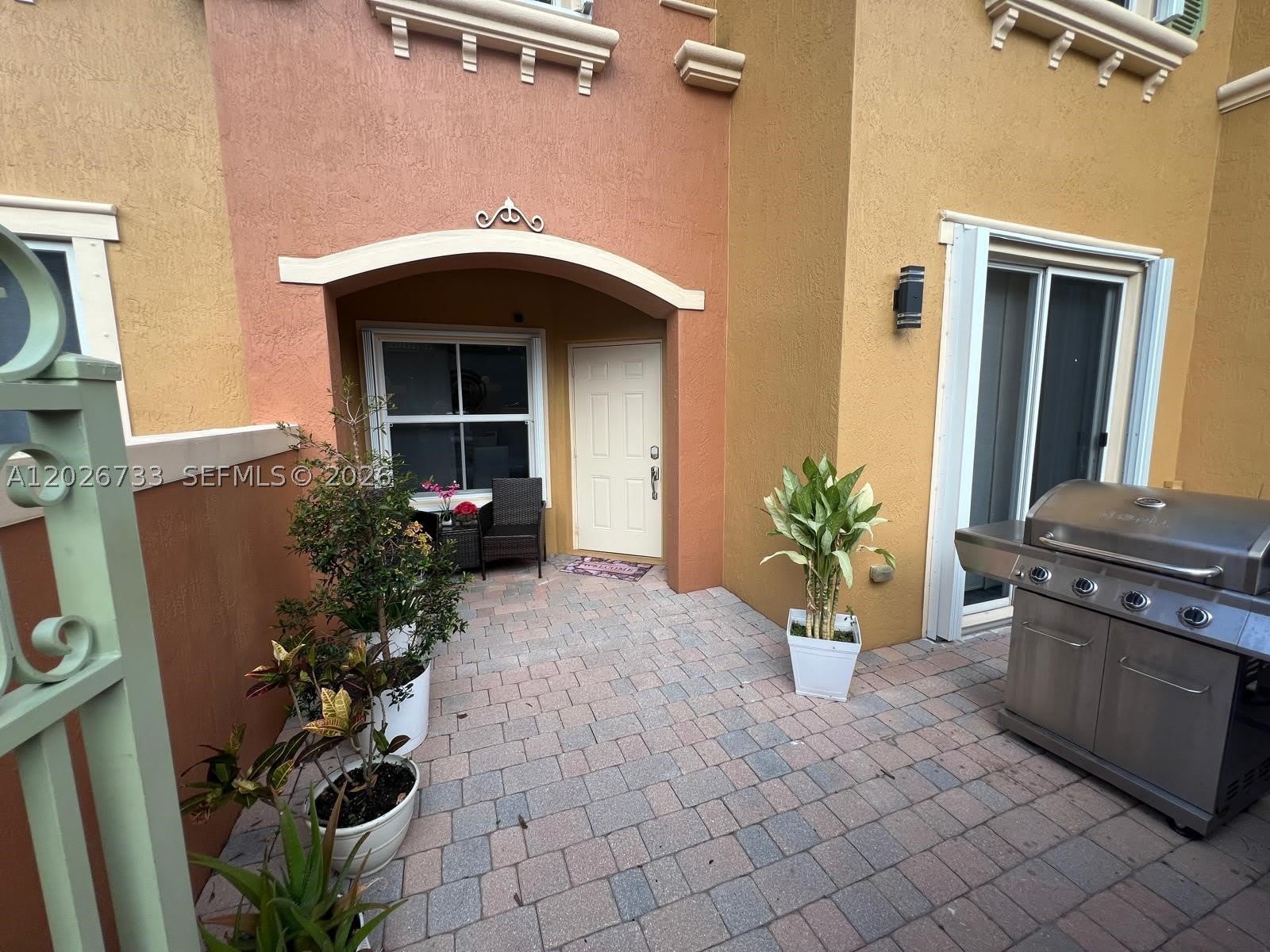 943 SW 143rd Ter – photo 3
