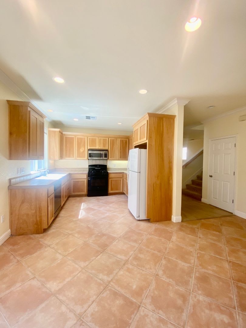 West Davis 5 Bedroom Home – photo 3