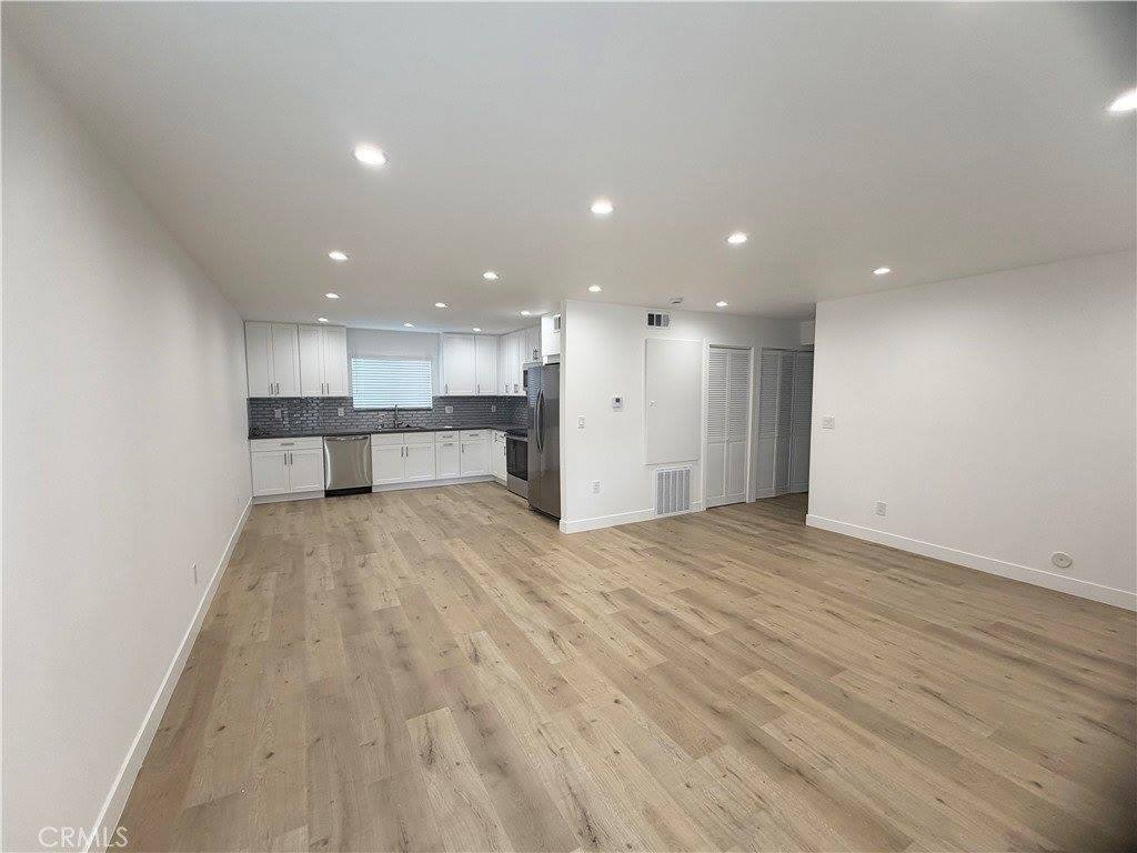 6709 Denny Ave – photo 3