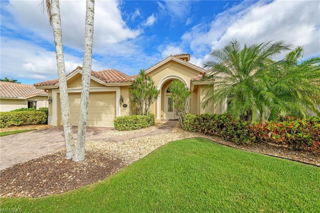 975 Tivoli Ct – photo 3