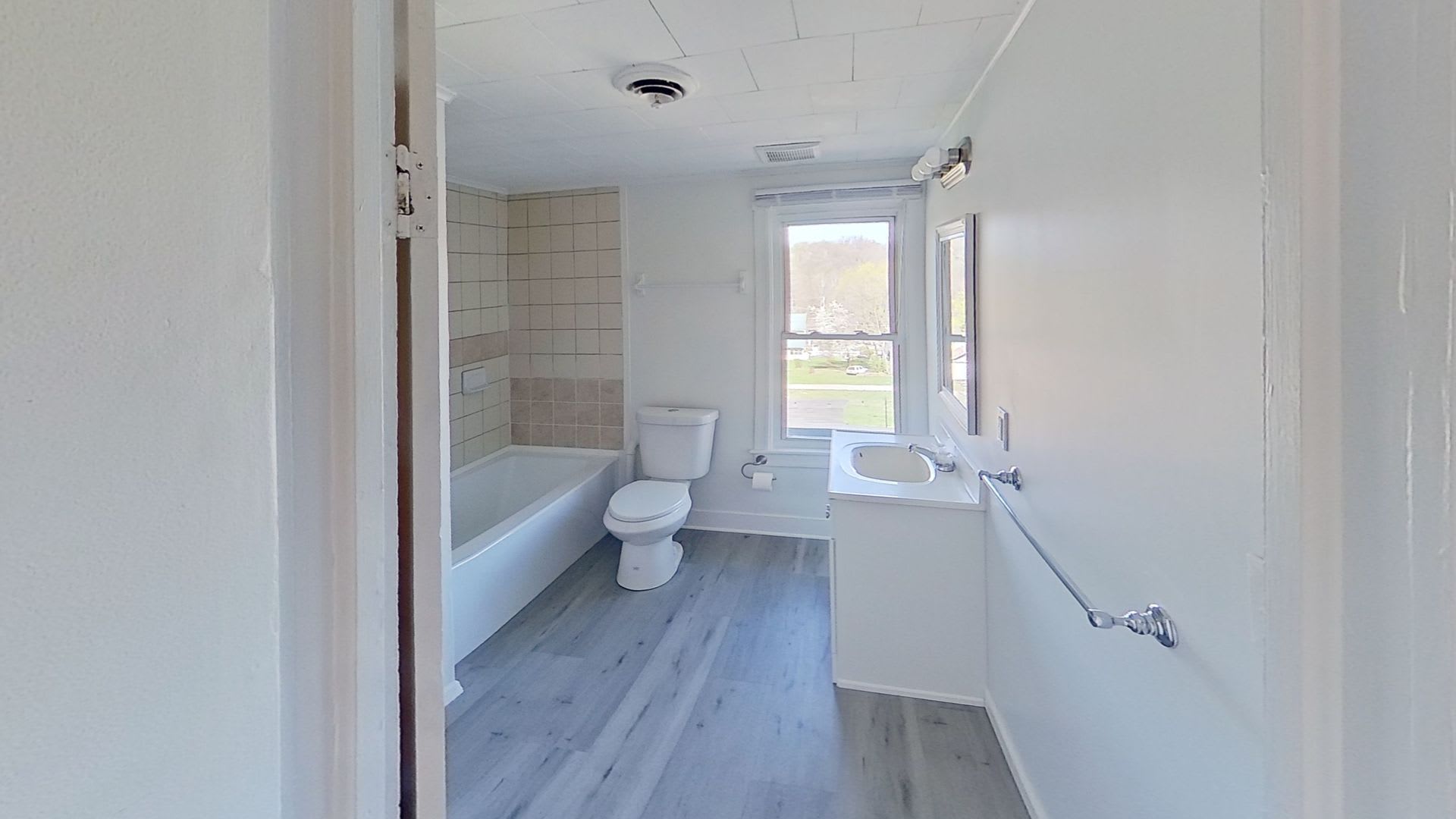 Spacious 2 Bedroom Apartment – photo 5