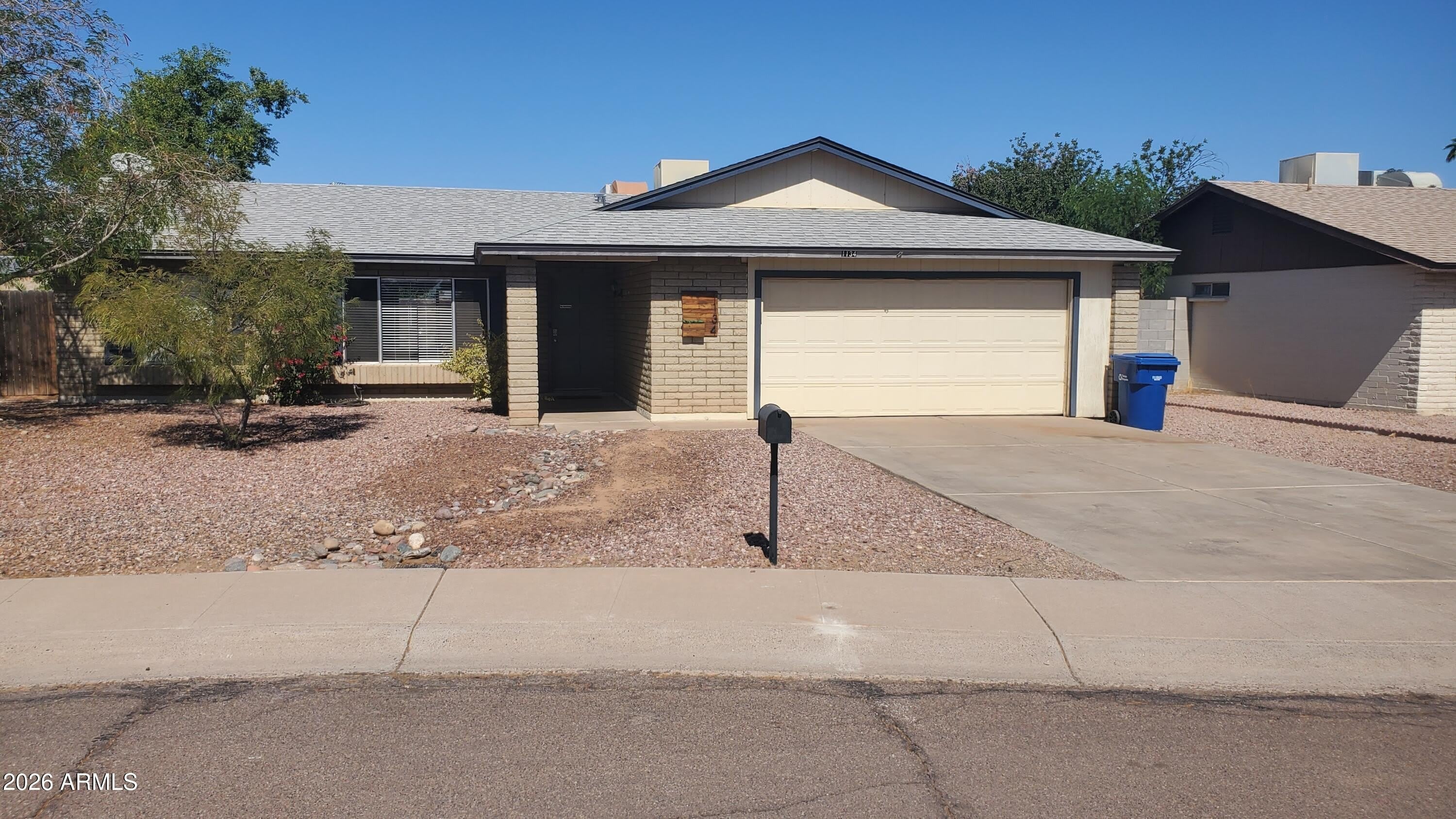 1134 W HERMOSA Drive – photo 1
