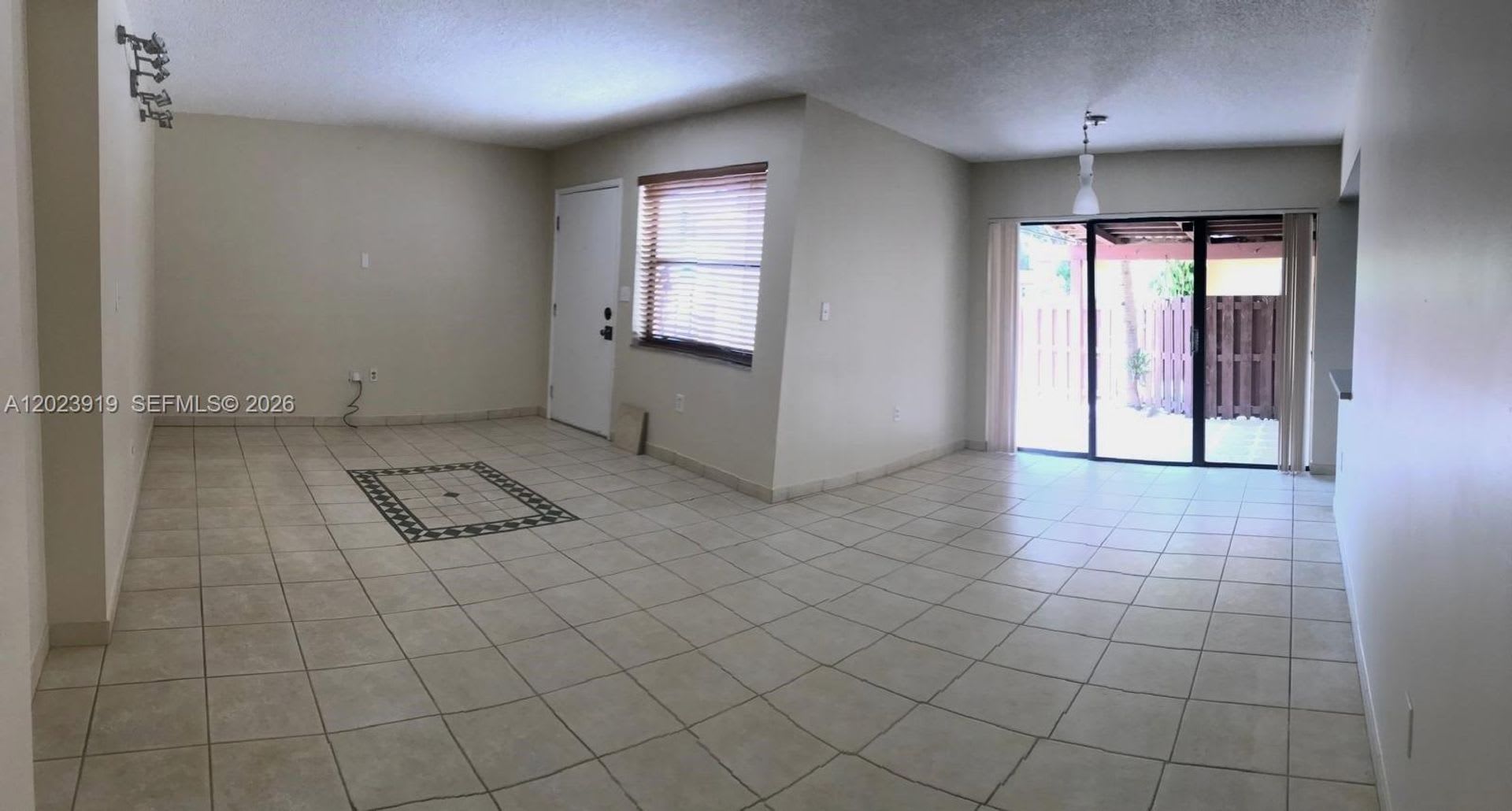 341 W Park Drive 10315 Miami Fl 33172 – photo 4