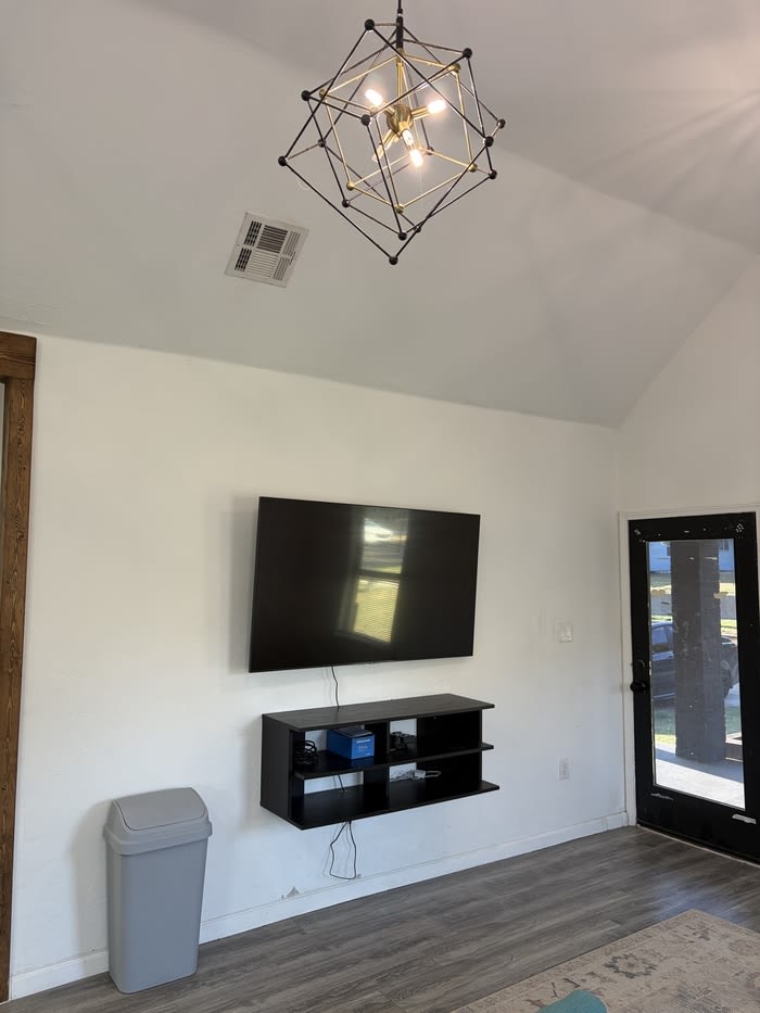 1808 Northwest 8th Street – photo 5